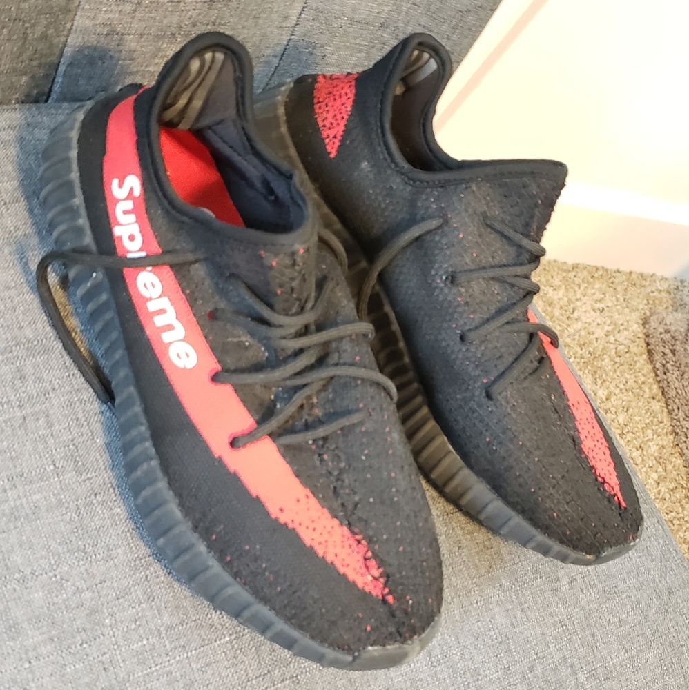 Supreme Men's Shoe Size 11